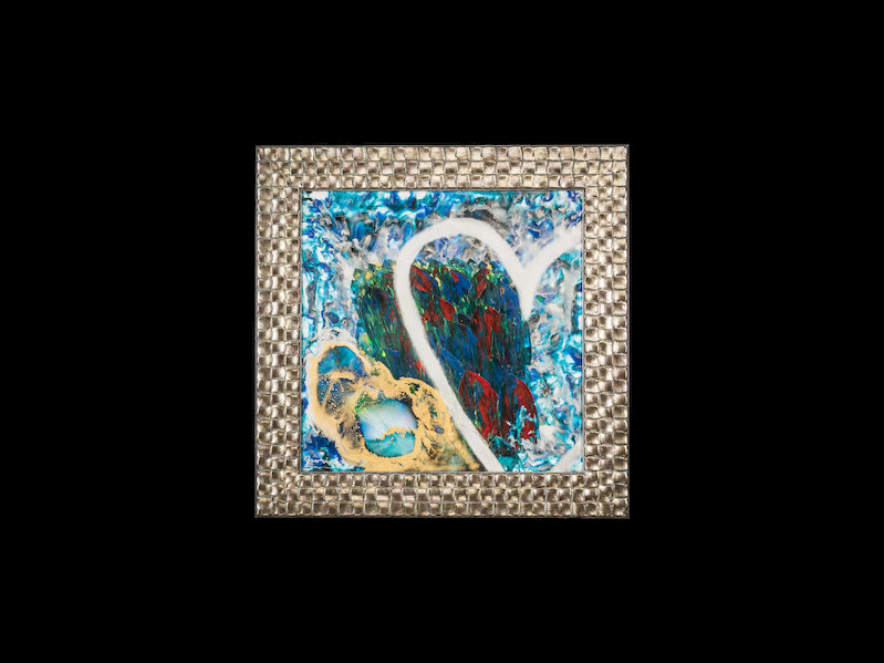 HEARTH WITH ROSES