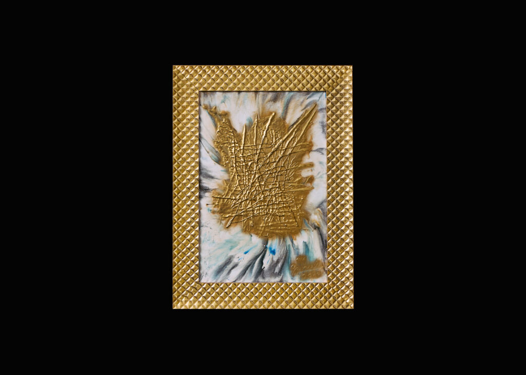 24-KARAT GOLDEN TULIP